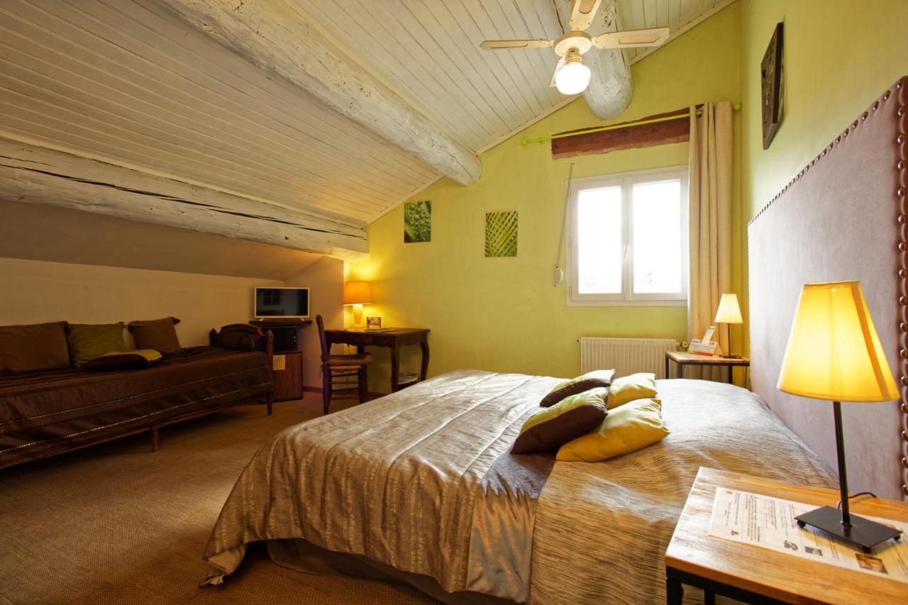 Logis Auberge De Tavel Exterior foto